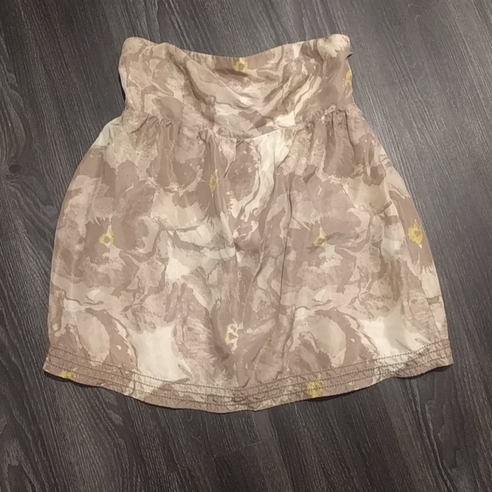 🐾 Banana Republic Silk Strapless Top